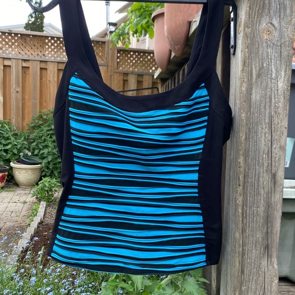 Y2K ocean tank top - Picture 3 of 4